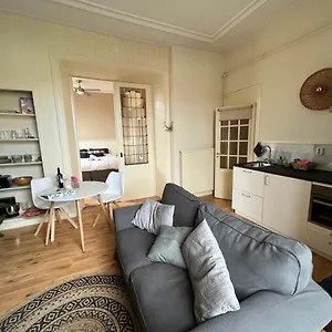 Mooi Met Klein Balkon , Zandvoort Nederland